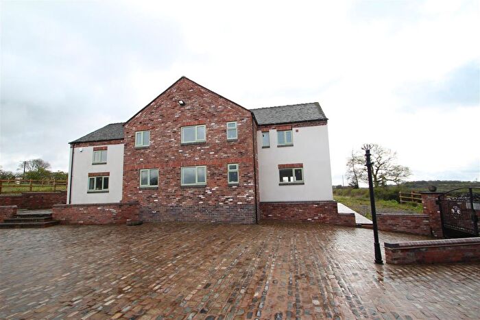 5 Bedroom Detached House To Rent In Great Oak Road, Bignall End, Stoke-On-Trent, ST7