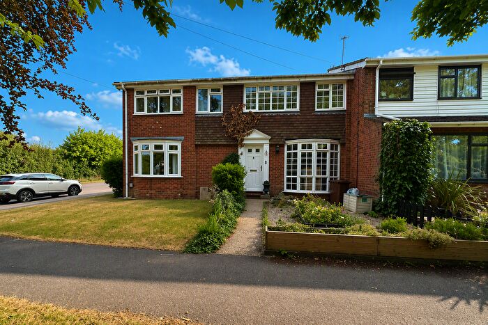 3 Bedroom Terraced House To Rent In Rainham, Gillingham, ME8