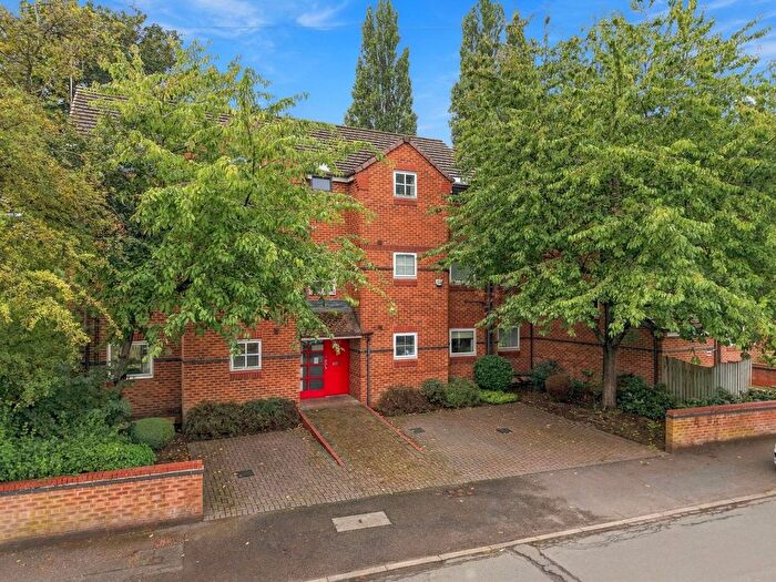 2 Bedroom Flat For Sale In Valley Court, Valley Road, Carlton, Nottingham, NG4