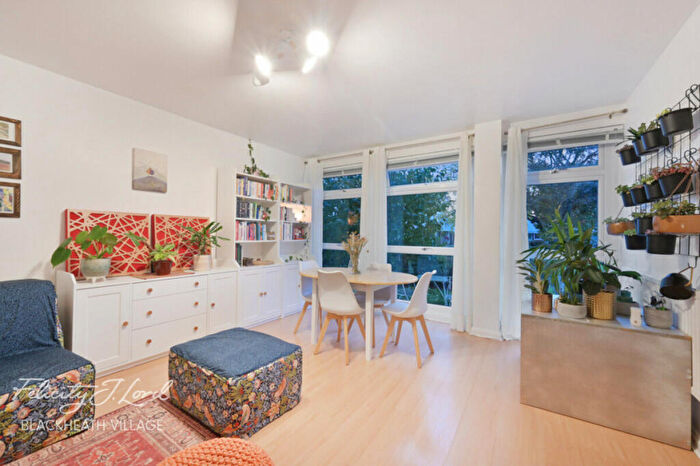 3 Bedroom Apartment For Sale In Sweyn Place, London, SE3