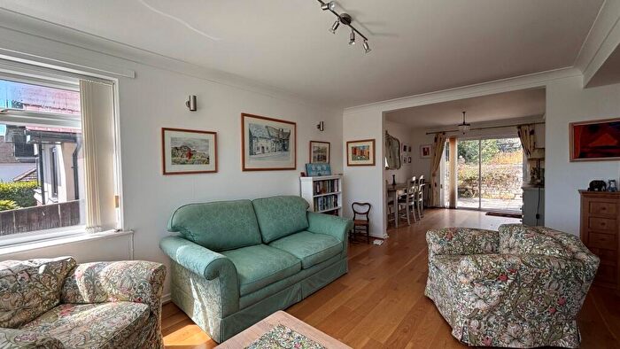 3 Bedroom Detached House For Sale In Bay Crescent, Swanage, Dorset, BH19 - Photo 5