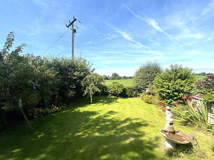 4 Bedroom Detached House For Sale In Boulton Close, Malkins Bank, Sandbach, CW11