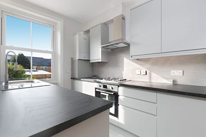 2 Bedroom Flat To Rent In Forest Hill Road, London, SE22