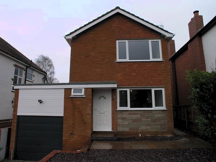 3 Bedroom Detached House To Rent In Chawn Hill, Stourbridge, DY9