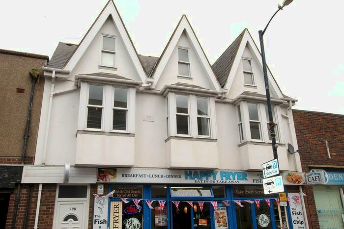 1 Bedroom Flat To Rent In Flat, High Street, Herne Bay, CT6