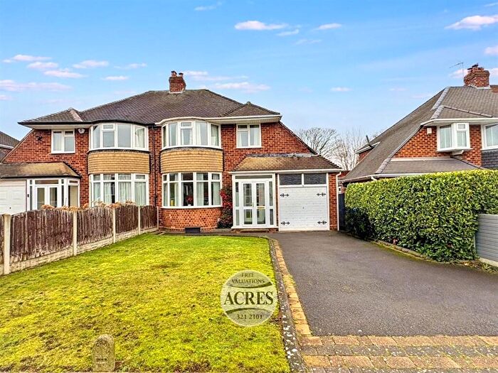 3 Bedroom Semi Detached House For Sale In Denholm Road, Sutton Coldfield, B73