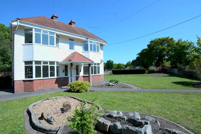 4 Bedroom Detached House To Rent In Boundary Lane, St. Leonards, BH24