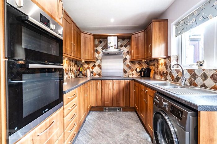 2 Bedroom Bungalow For Sale In Ravens Way, Scholes, Holmfirth, West Yorkshire, HD9