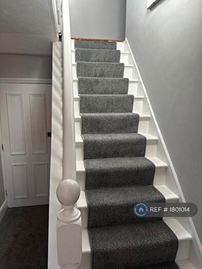 2 Bedroom Flat To Rent In Adelaide Square, Bedford, MK40