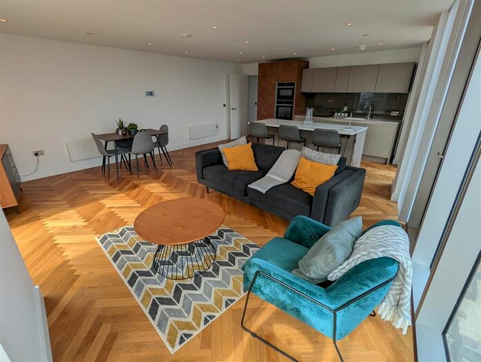 2 Bedroom Flat To Rent In Deansgate Square, Owen Street, Manchester, M15