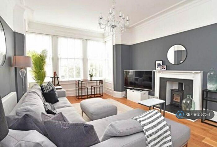 2 Bedroom Flat To Rent In Westcliffe Mount, Harrogate, HG2