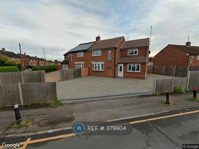 5 Bedroom Semi-Detached House To Rent In Lyneham Road, Luton, LU2