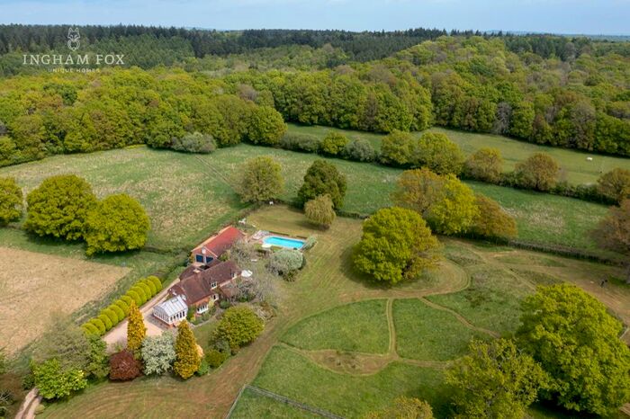 5 Bedroom Detached House For Sale In Blacknest Road, GU34