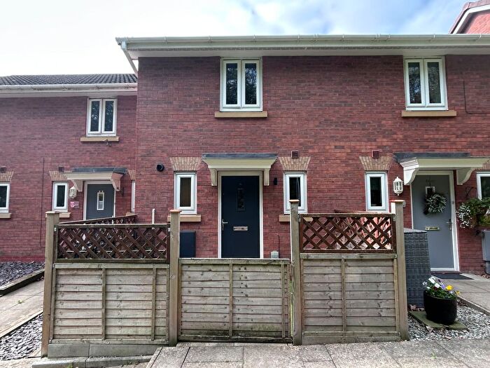 2 Bedroom Terraced House To Rent In Thirlmere Way, Kingswood, Hull, East Riding Of Yorkshi, HU7