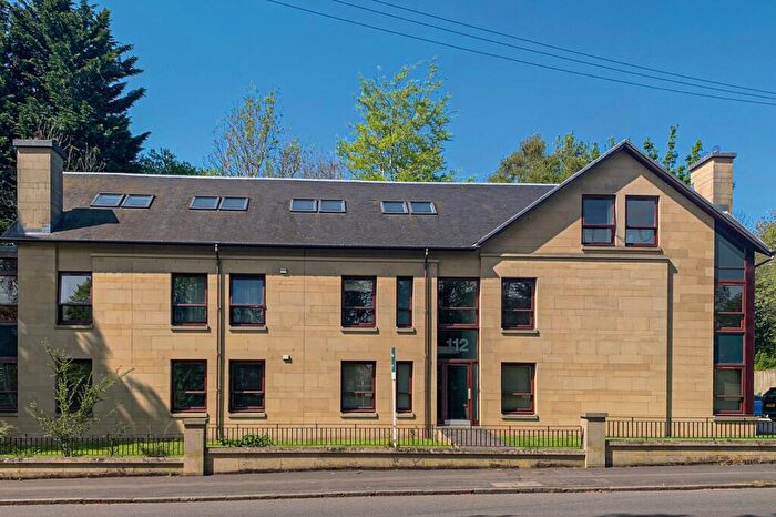 3 Bedroom Apartment For Sale In St. Andrews Drive, Pollokshields, Glasgow, G41