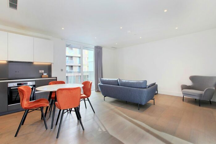 2 Bedroom Flat To Rent In Creston House, Gartons Way, Battersea, London, SW11