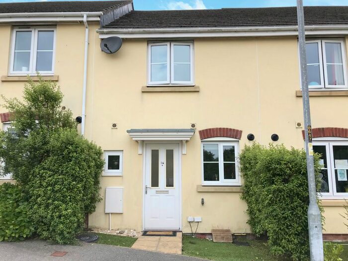 2 Bedroom Terraced House To Rent In Plover Avenue, Helston, TR13