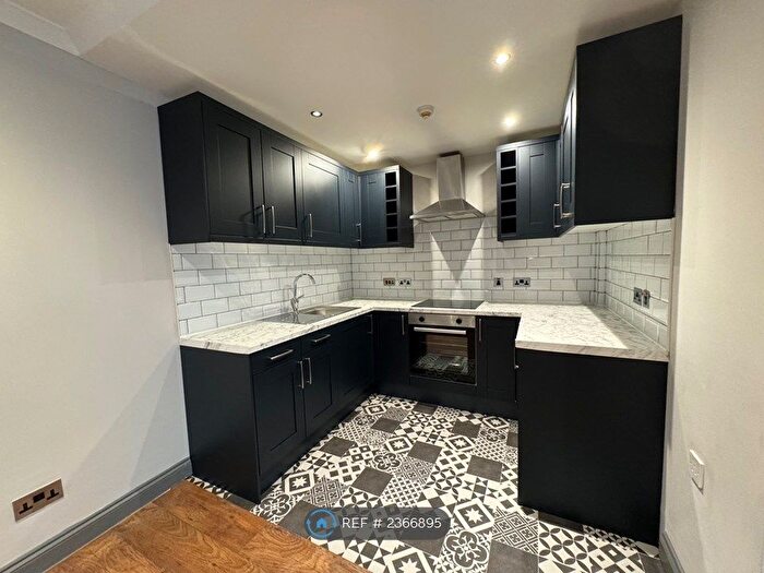 3 Bedroom Flat To Rent In Camden Road, Ramsgate, CT11