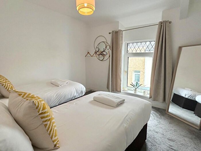 3 Bedroom Terraced House For Sale In Elm Street, Troedyrhiw, Merthyr Tydfil, CF48