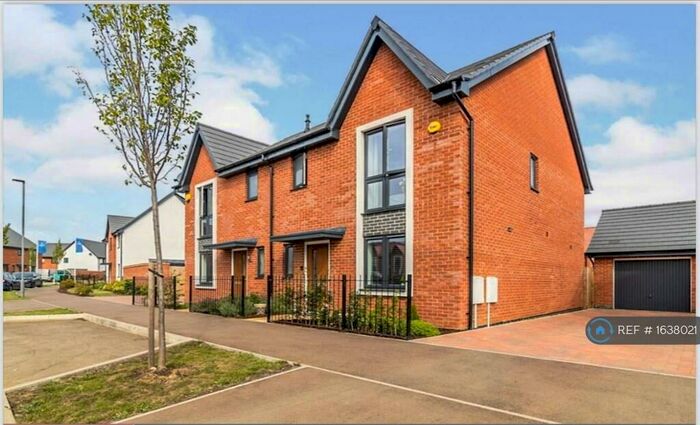 3 Bedroom Semi-Detached House To Rent In Elmswell Road, Glebe Farm, Milton Keynes, MK17