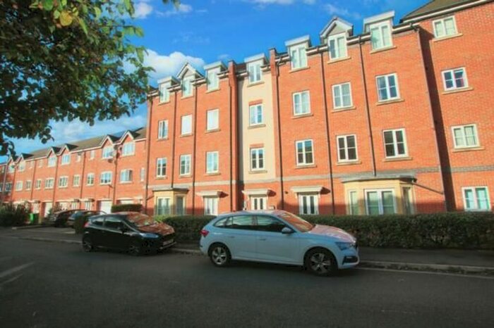 2 Bedroom Flat To Rent In Rylands Drive, Warrington, WA2