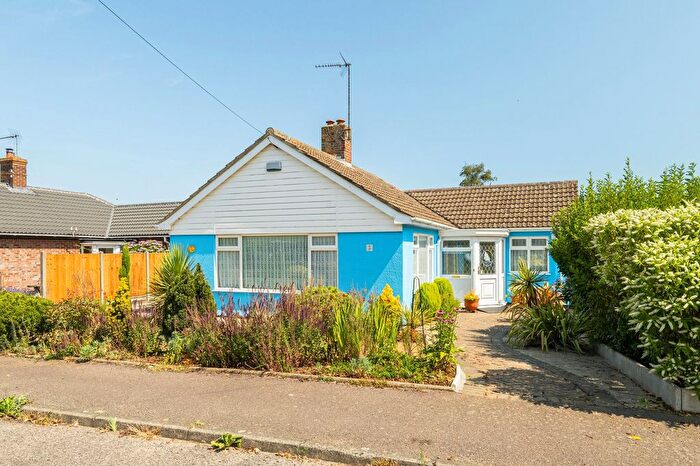 2 Bedroom Detached Bungalow For Sale In Evans Close, Reydon, IP18