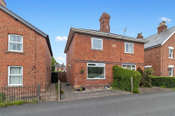 3 Bedroom Semi-Detached House For Sale In Dukes Way, Malvern, Worcestershire, WR14