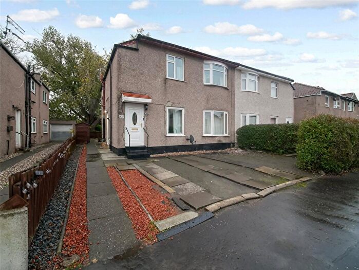 3 Bedroom Flat For Sale In Castlemilk Road, Glasgow, Glasgow City, G44