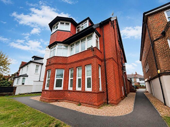 3 Bedroom Flat To Rent In Spring Garden Lane, Gosport, PO12