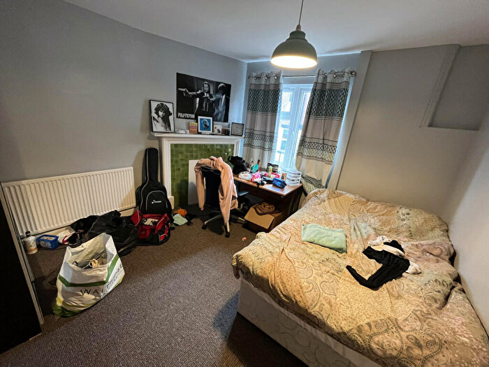 6 Bedroom Terraced House To Rent In Manor Drive, Leeds, West Yorkshire, LS6
