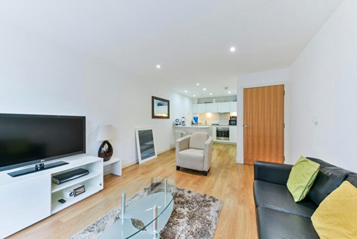 1 Bedroom Flat To Rent In Caspian Wharf, Seven Sea Gardens, Bow, London, E3
