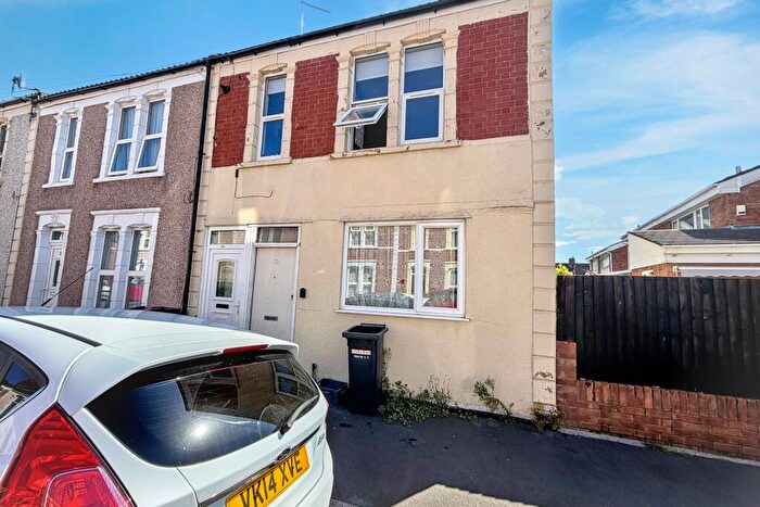1 Bedroom Maisonette For Sale In Priory Road, Shirehampton, Bristol, BS11