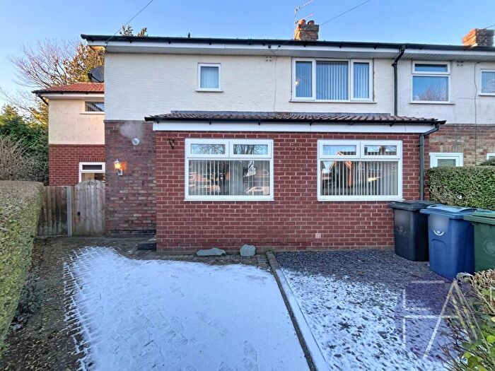 4 Bedroom Semi Detached House For Sale In Rothwell Drive, Aughton, Ormskirk, Lancashire, L39