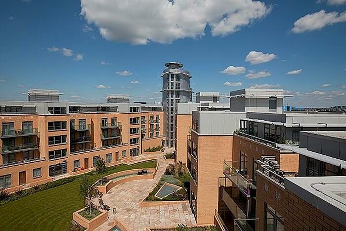 2 Bedroom Property To Rent In Homerton Street, Cambridge, CB2