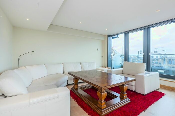 3 Bedroom Flat To Rent In Shad Thames, London, SE1