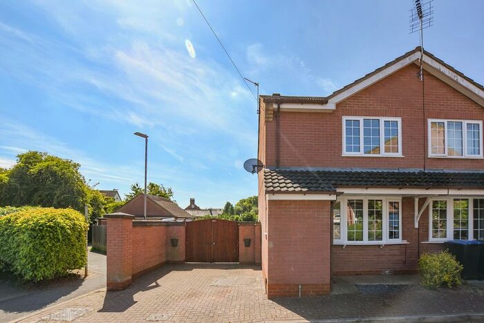 2 Bedroom End Of Terrace House To Rent In Wolsey Close, Fleckney, Leicester, LE8