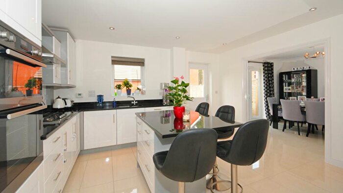 4 Bedroom Detached House To Rent In Tornado Chase, The Parks, RG12