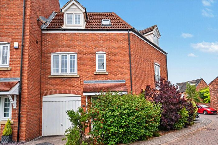 3 Bedroom Town House For Sale In Scholars Gate, Garforth, Leeds, West Yorkshire, LS25