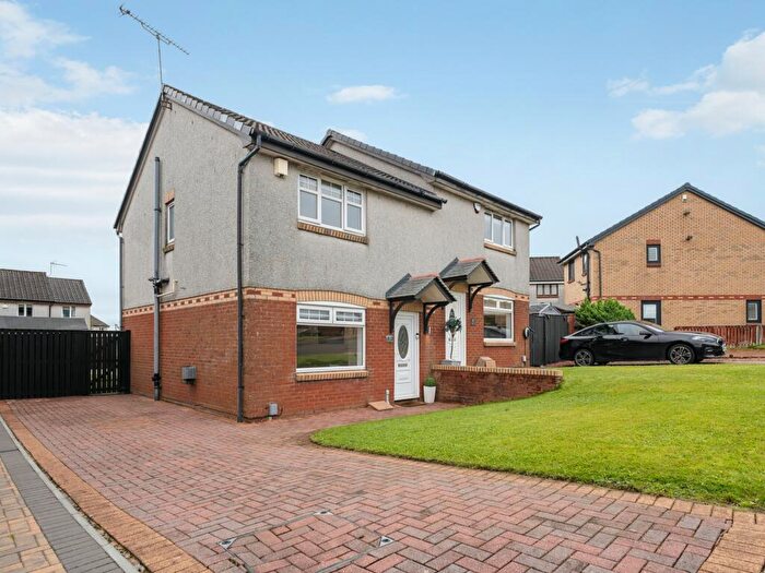 3 Bedroom Semi-Detached House For Sale In Briarcroft Drive, Robroyston, Glasgow, G33
