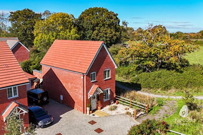 3 Bedroom Detached House For Sale In Shipridge Drive, Spencers Wood, RG7