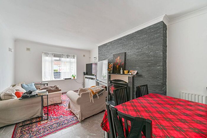 4 Bedroom Terraced House To Rent In Arcus Road, Downham, Bromley, BR1