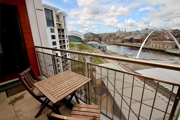 2 Bedroom Flat For Sale In Mill Road, Gateshead, Tyne And Wear, NE8