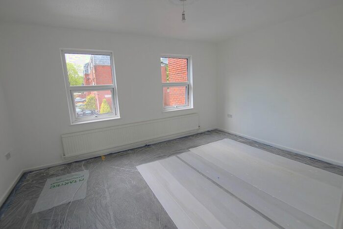 4 Bedroom End Of Terrace House To Rent In Colebrook Way, London, N11