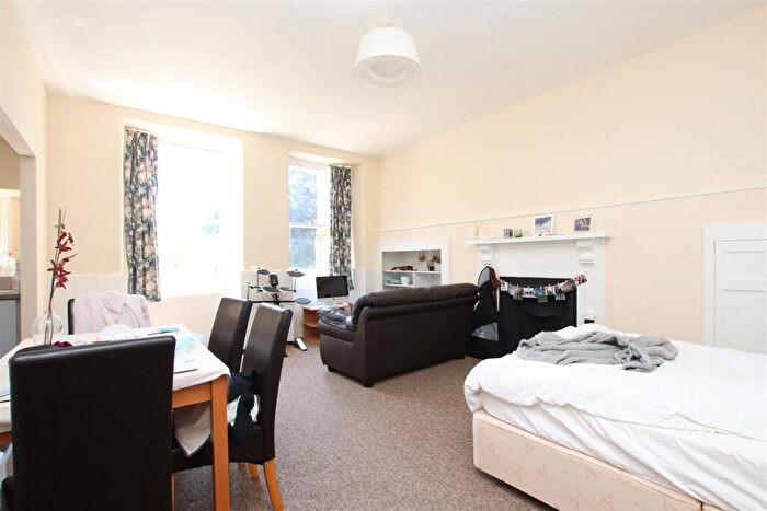 Flat To Rent In Laura Place, Bath, BA2