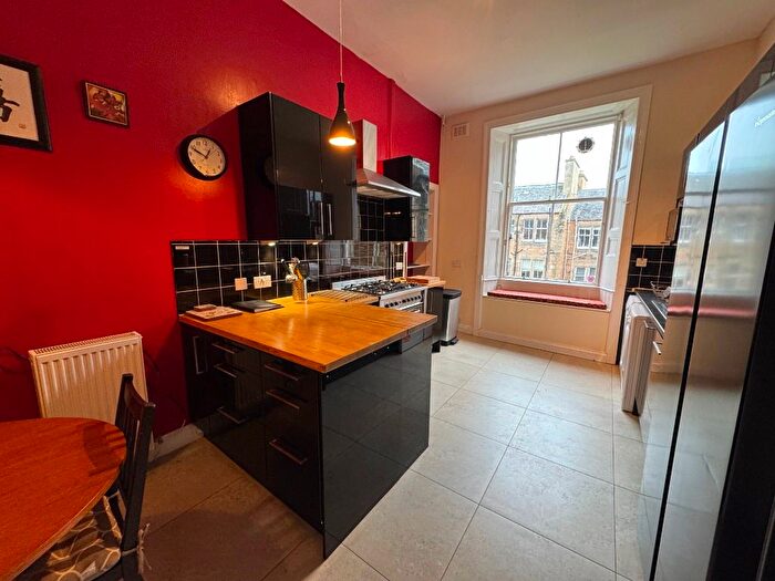 4 Bedroom Flat To Rent In Bruntsfield Gardens, Bruntsfield, Edinburgh, EH10