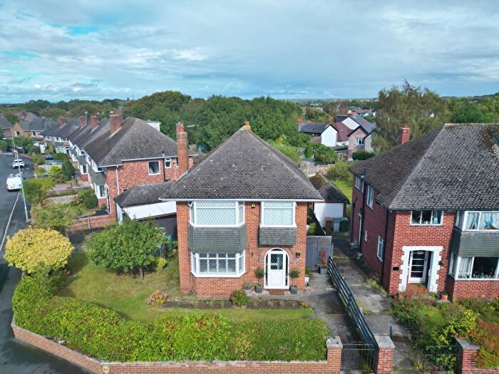 3 Bedroom Detached House For Sale In Ennisdale Drive, West Kirby, Wirral, CH48