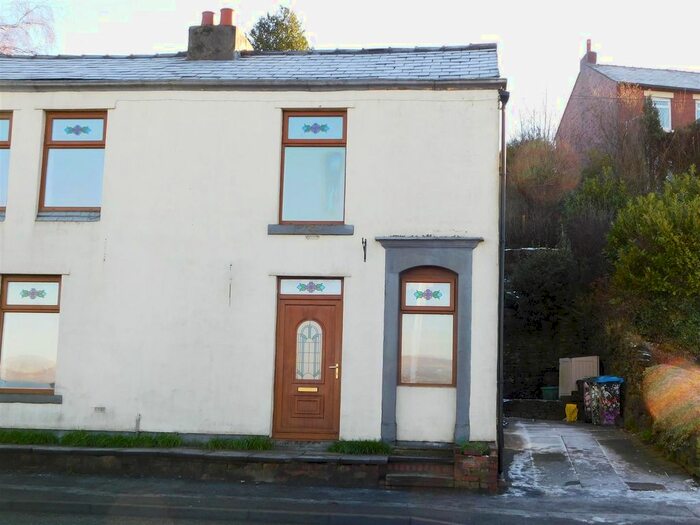 2 Bedroom Semi-Detached House To Rent In Ripponden Road, Moorside, Oldham, OL4