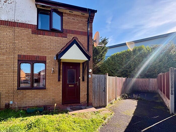 2 Bedroom Property To Rent In Haines Close, Tipton, DY4