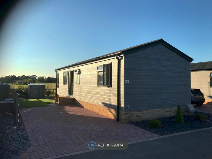 2 Bedroom Bungalow To Rent In Bucklesham, Near Ipswich, IP10