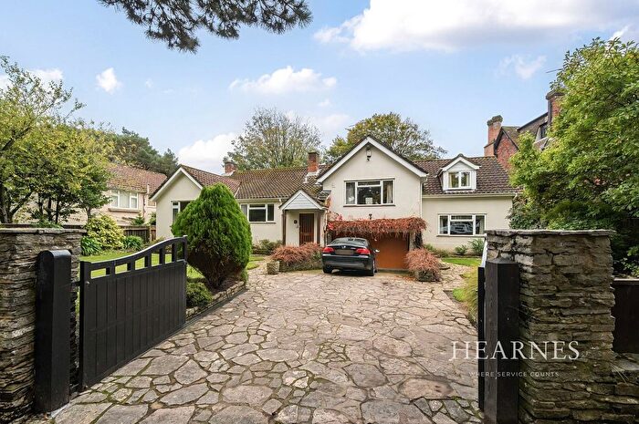 4 Bedroom Detached House For Sale In Gervis Road, East Cliff, Bournemouth, BH1